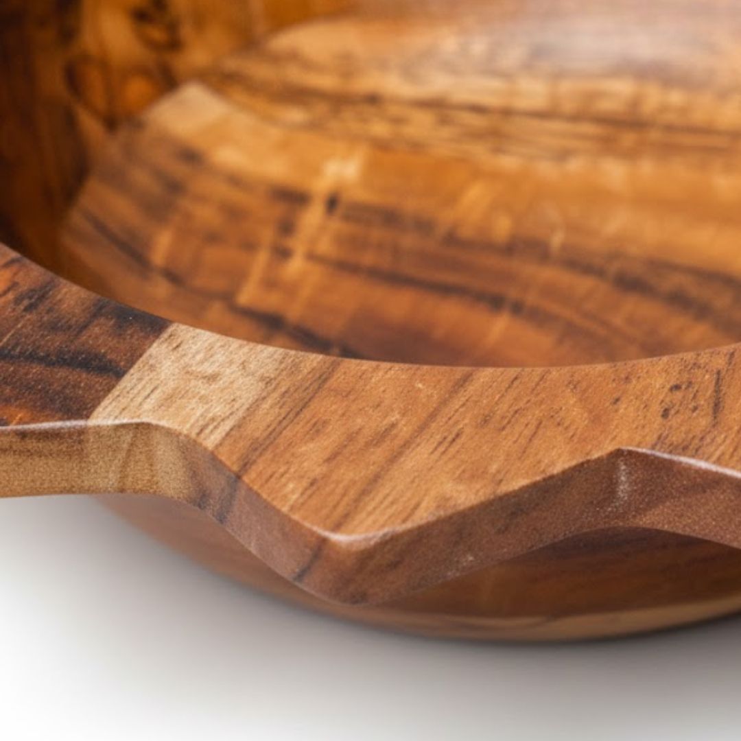 Star Cut Bowl: Elegant Acacia Wood Centerpiece